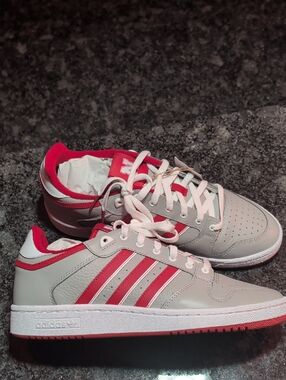 adidas Centennial RM NCAA Gray and Red Low-Top Sneakers Nebraska Cornhuskers